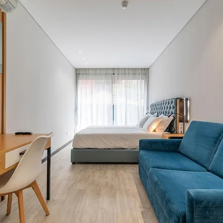 Dom Luis Flats * Βίλα Νόβα ντε Γκάια