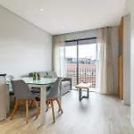 Dom Luis Flats *