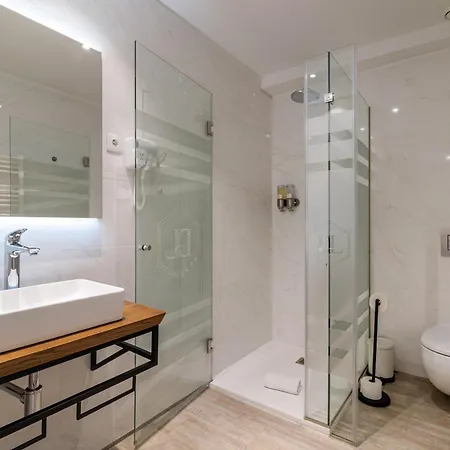 Apartman Dom Luis Flats *