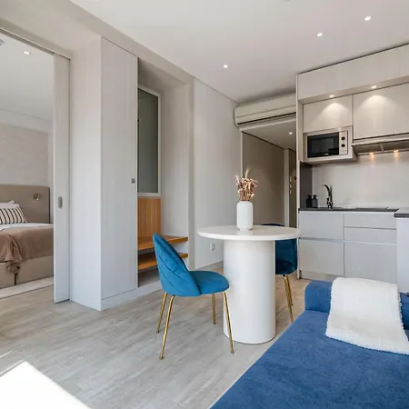 Dom Luis Flats Apartman *