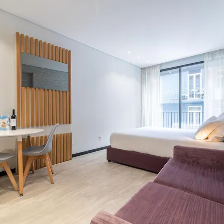 Dom Luis Flats Apartman *
