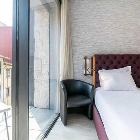 Apartman Dom Luis Flats *