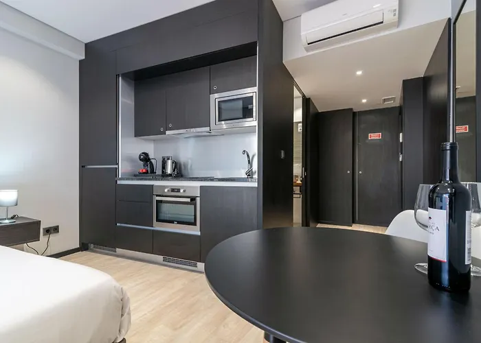 Dom Luis Flats דירה