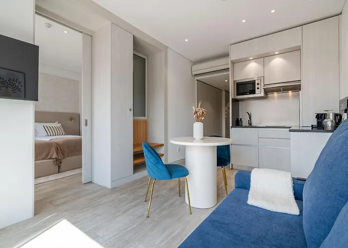 Dom Luis Flats דירה *