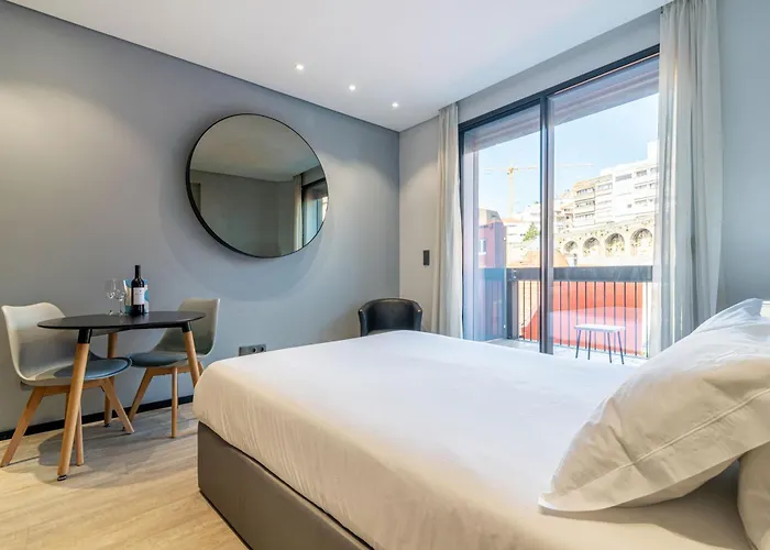 Dom Luis Flats דירה *