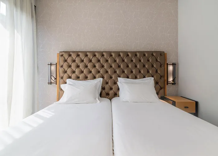 公寓 Dom Luis Flats 加亚新城