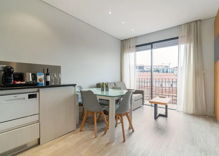 公寓 Dom Luis Flats