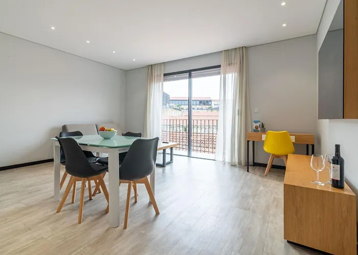 Dom Luis Flats * וילה נובה דה גאיה